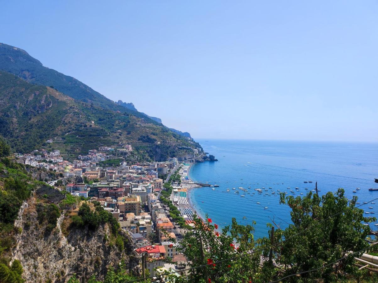 Eden Tra I Limoni Apartment Minori Bagian luar foto